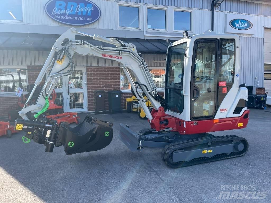 Takeuchi TB 225 Minigravemaskiner