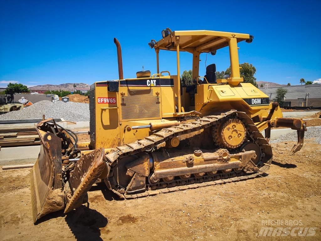 CAT D 6 M XL Bulldozer på larvebånd