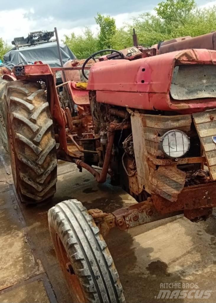 Massey Ferguson 165 Traktorer
