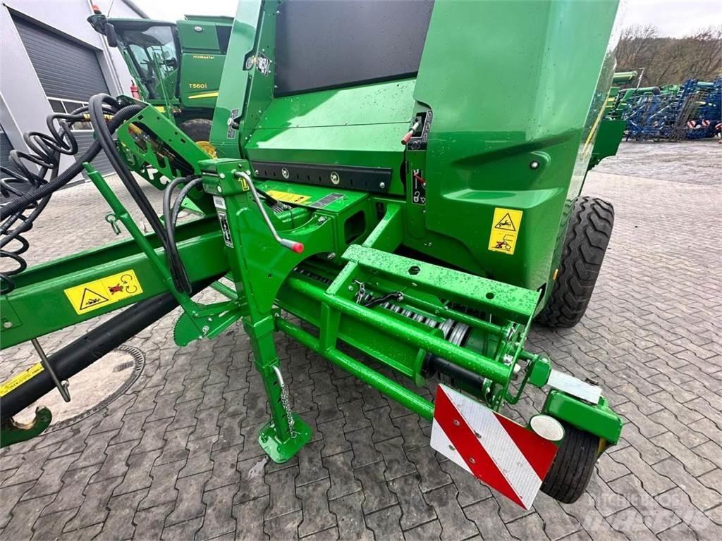 John Deere V461M Rundballe-pressere