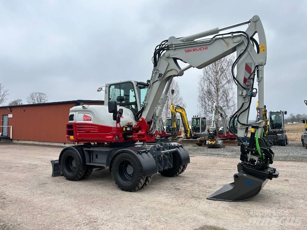 Takeuchi TB395W Gravemaskiner på hjul