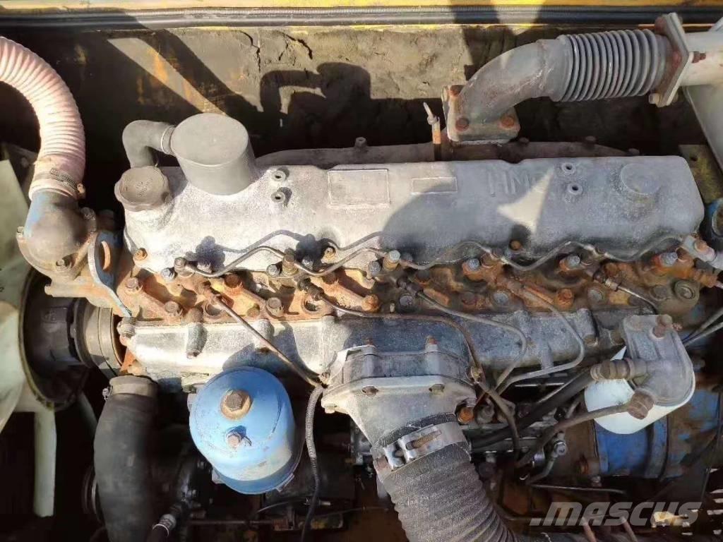 Hyundai 210-5 Gravemaskiner på larvebånd