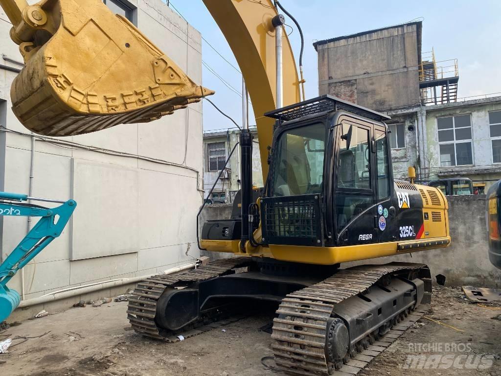 CAT 325 CL Gravemaskiner på larvebånd
