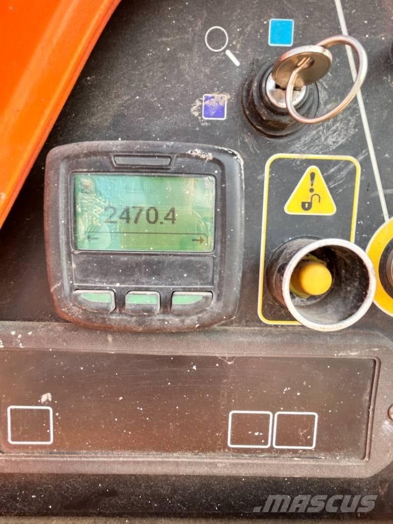 JLG 450 AJ Bomlifte med knækarm