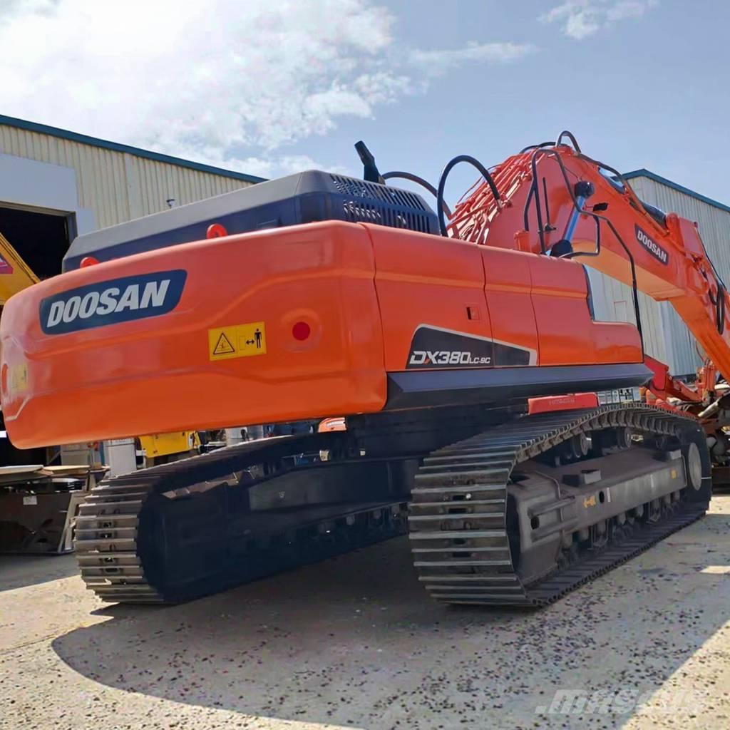 Doosan DX 380 LC Gravemaskiner på larvebånd