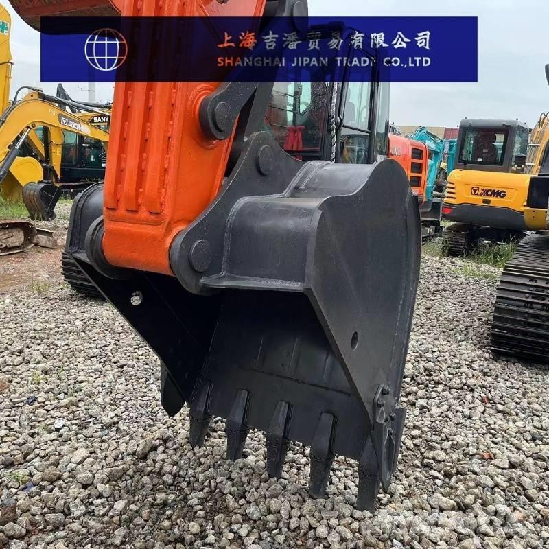 Doosan DX 225 Gravemaskiner på larvebånd
