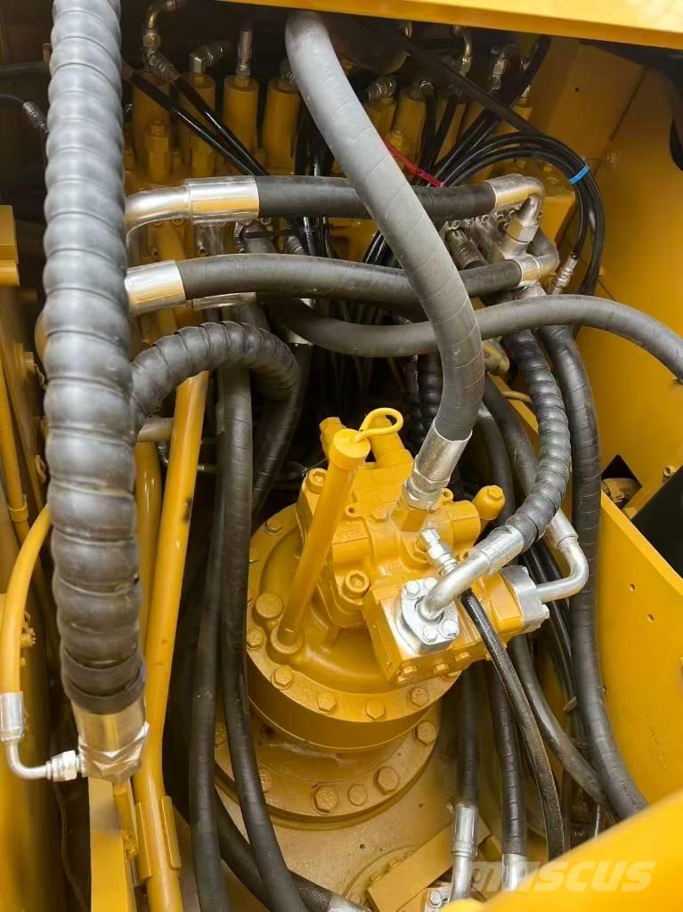 CAT 320 D2L Gravemaskiner på larvebånd