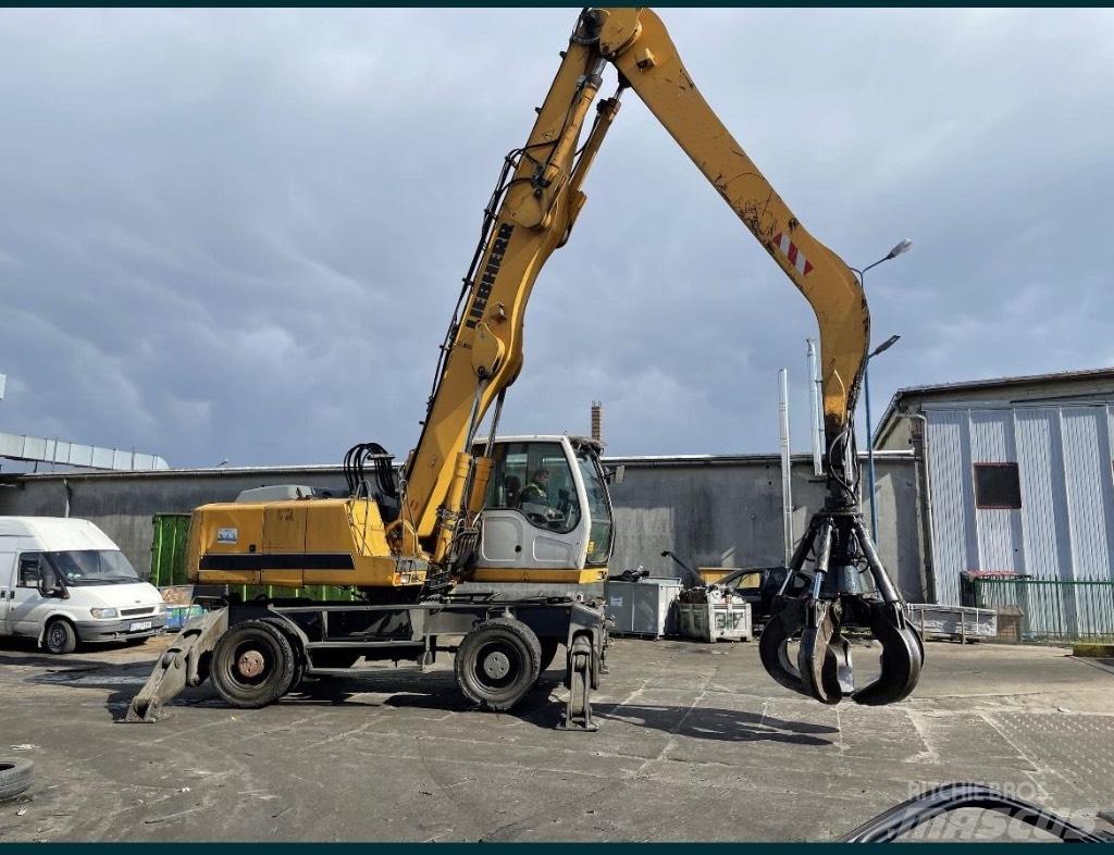 Liebherr 924 Materialehåndteringsmaskiner