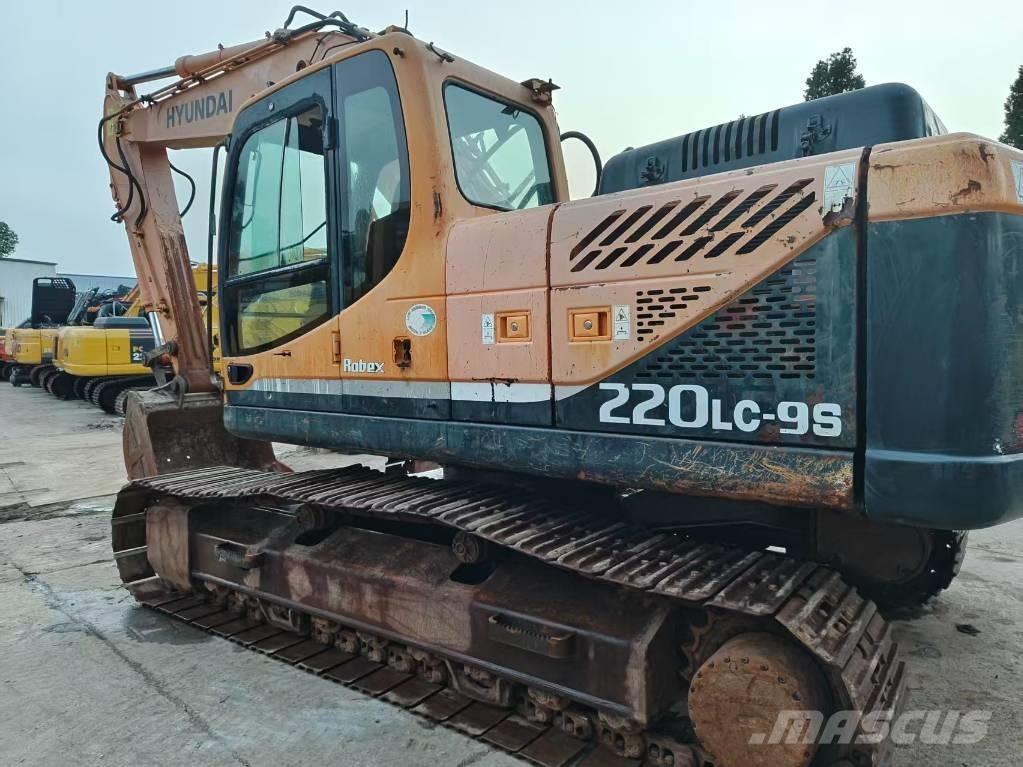Hyundai R220LC-9S Gravemaskiner på larvebånd