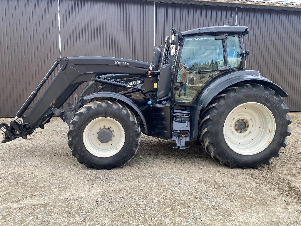 Valtra T254 V Traktorer