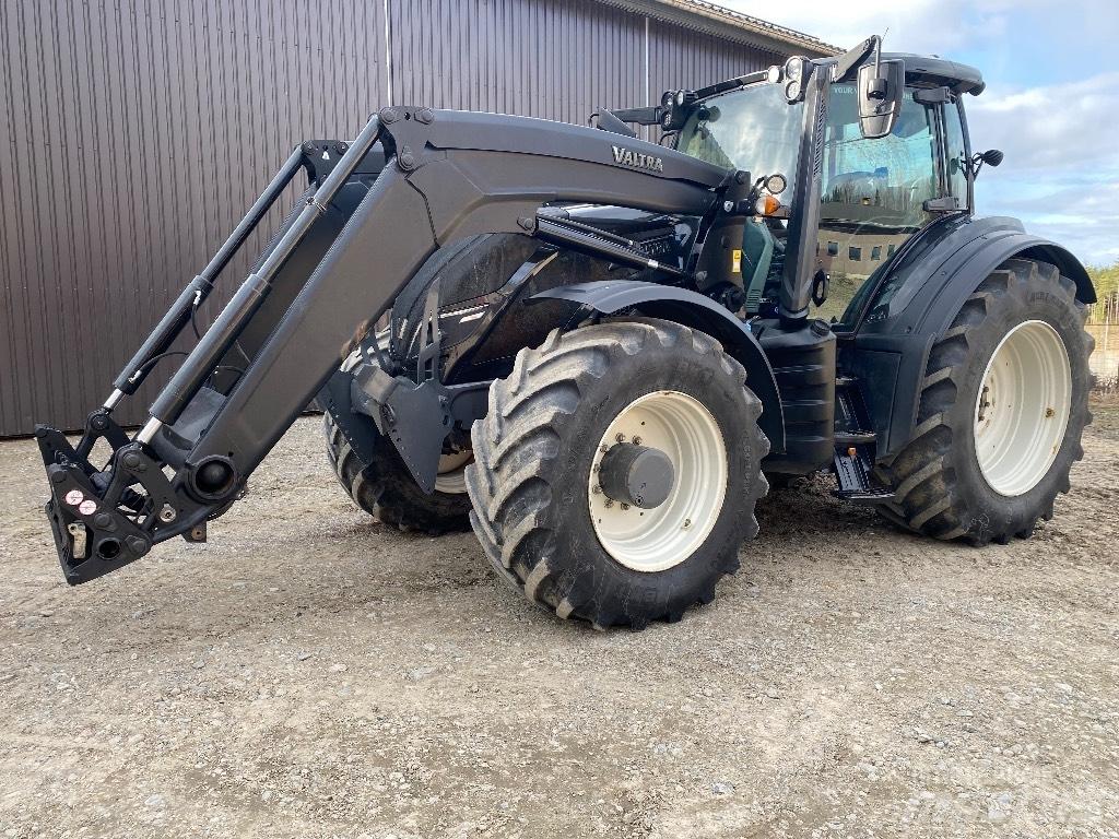 Valtra T254 V Traktorer