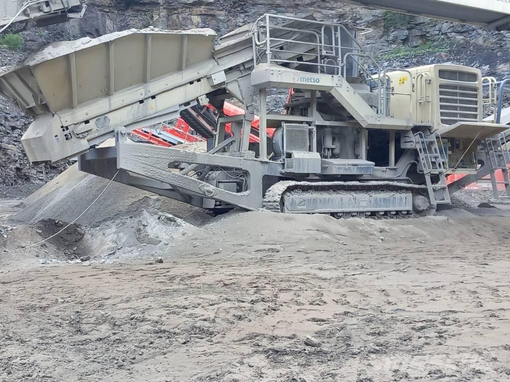 Metso LT 200 HP Mobile knusere