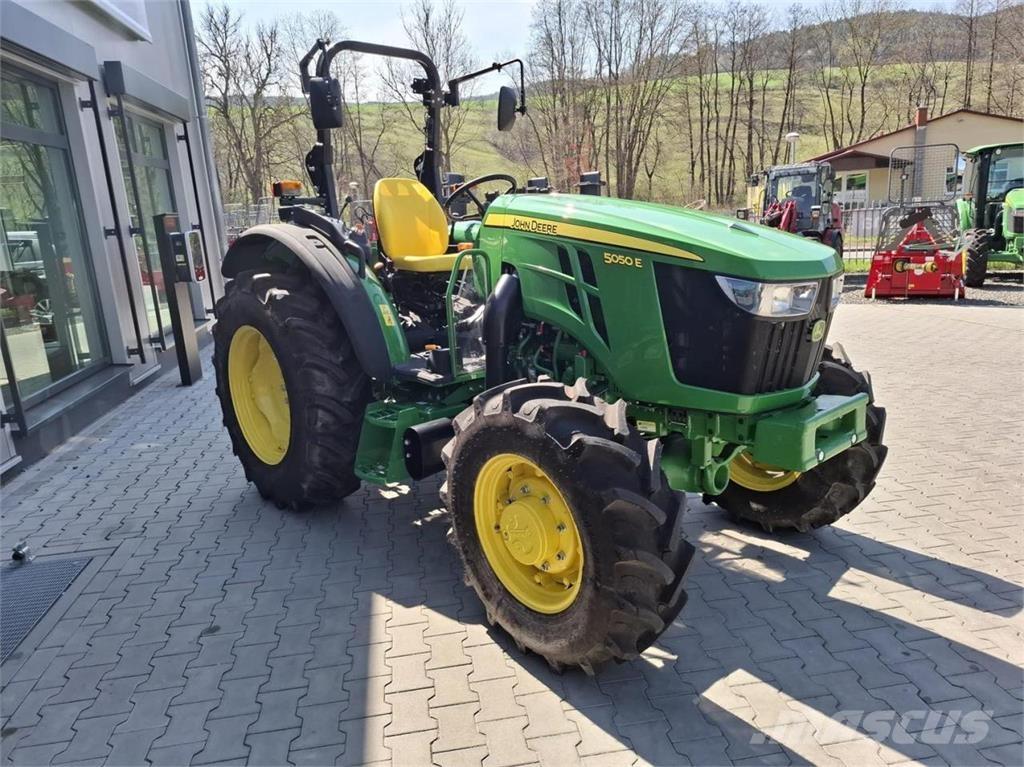John Deere 5050E Traktorer
