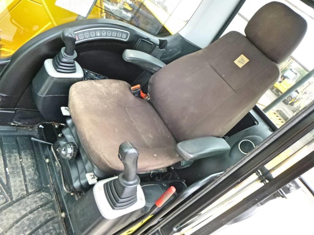 JCB JS 130 LC Gravemaskiner på larvebånd