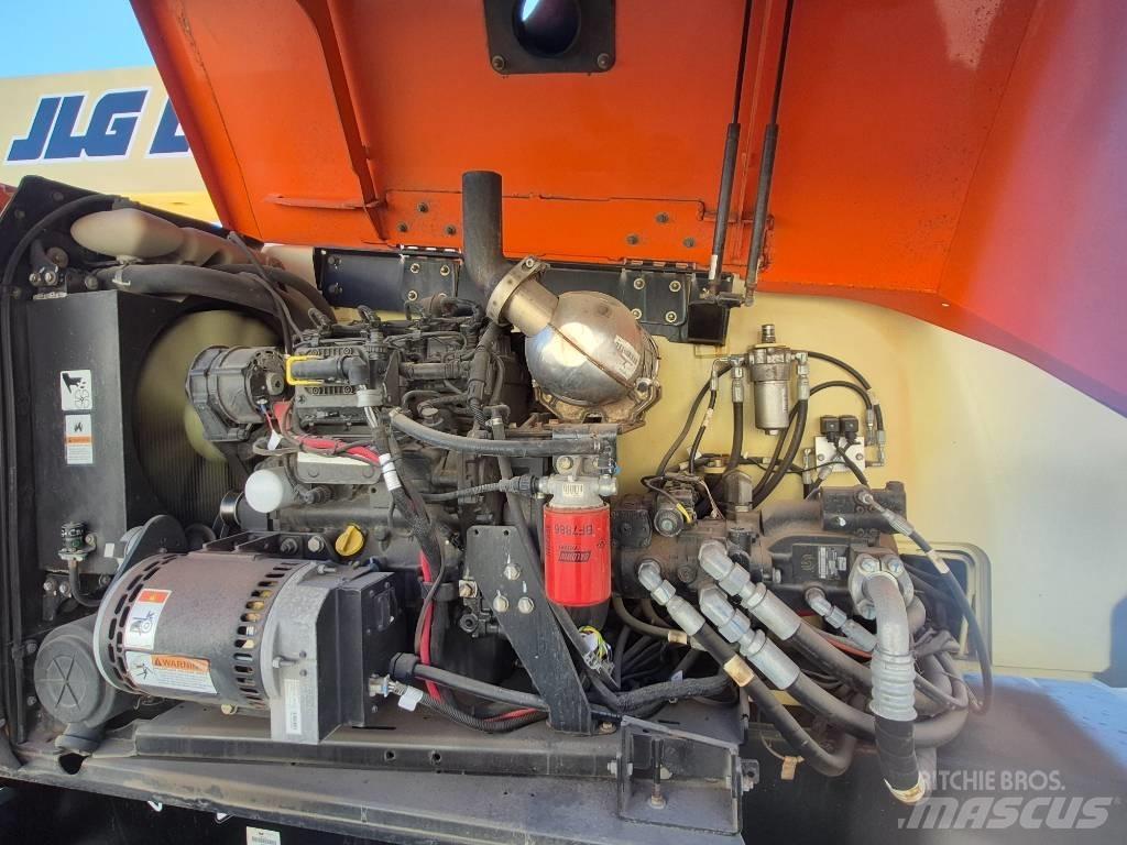 JLG 800 AJ Bomlifte med knækarm