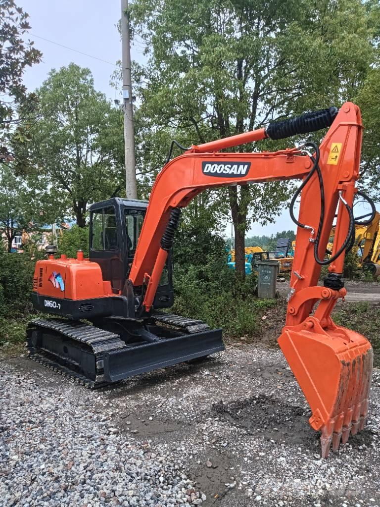 Doosan DH 60 Gravemaskiner på larvebånd