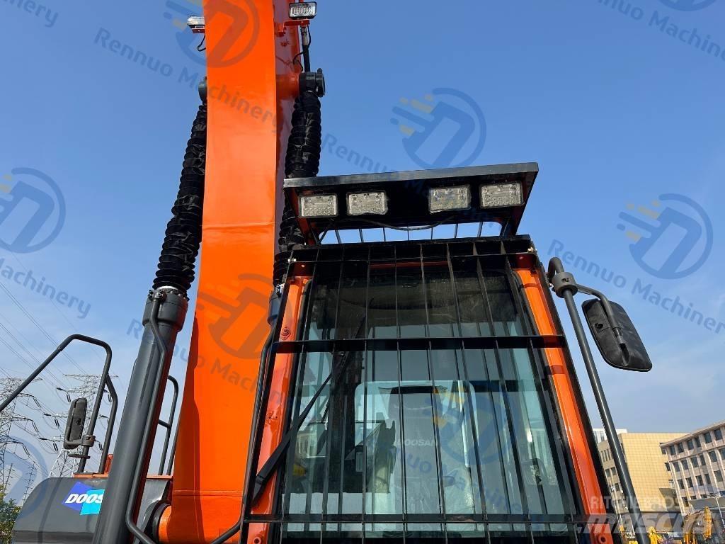 Doosan DX 300LC-9C Gravemaskiner på larvebånd