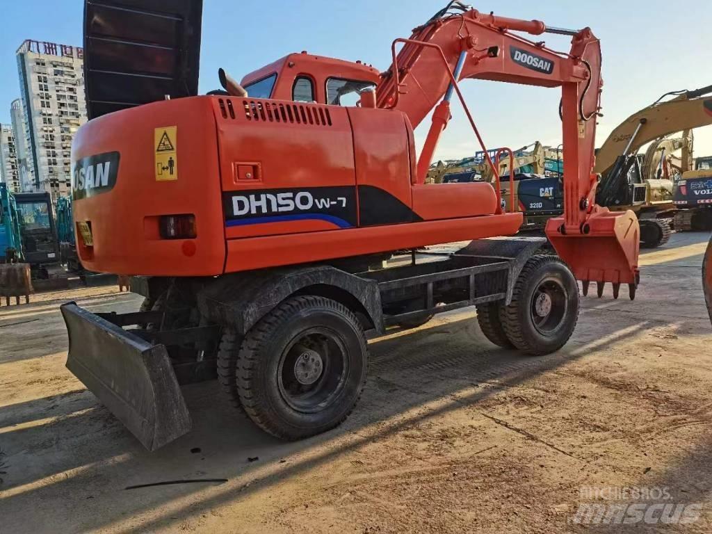Doosan 150 W-7 Gravemaskiner på hjul