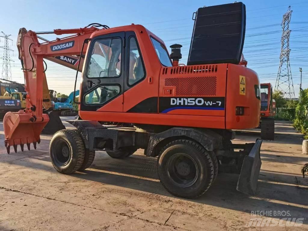 Doosan 150 W-7 Gravemaskiner på hjul