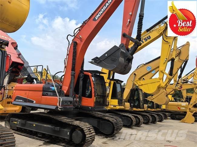 Doosan DX 225 LC Gravemaskiner på larvebånd