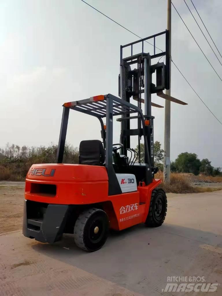 Heli CPCD 30 Diesel gaffeltrucks