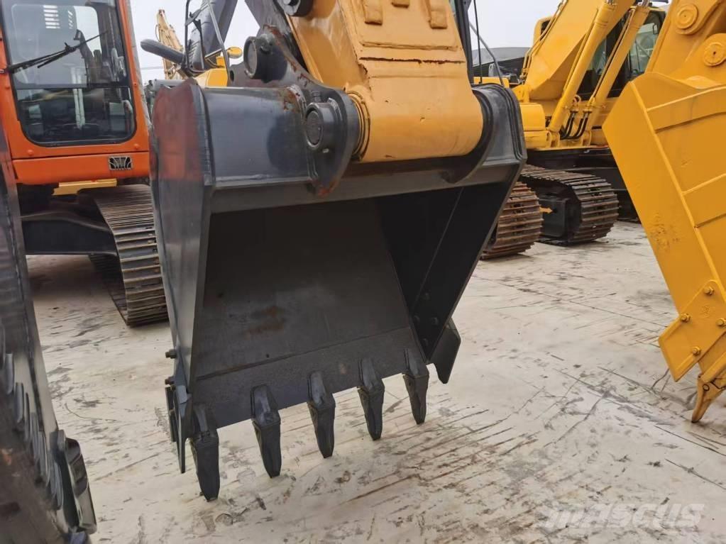 Hyundai R225LC Gravemaskiner på larvebånd