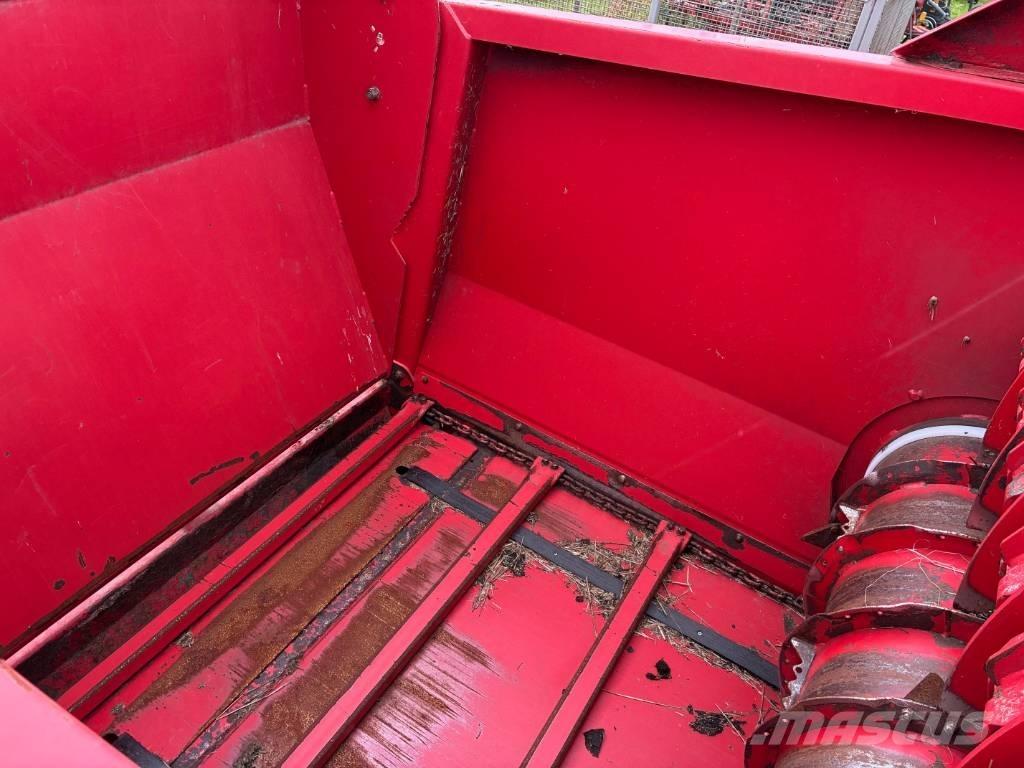 Kverneland 853 Pro Balleskærere og -stablere