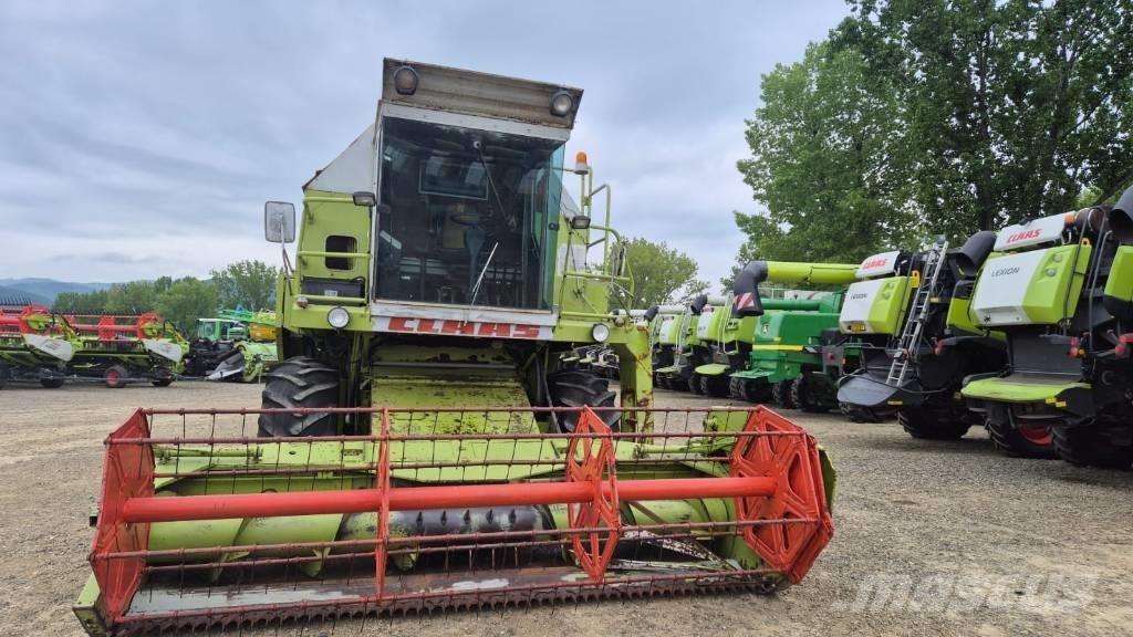 CLAAS Dominator 86 Mejetærskere
