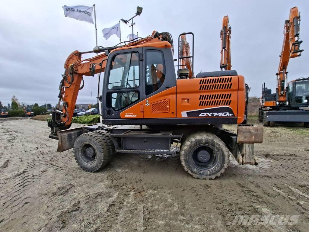 Doosan DX140W-5 Gravemaskiner på hjul