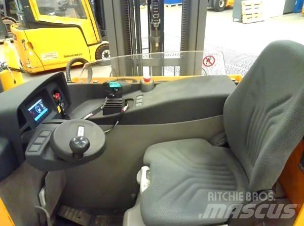 Jungheinrich ETV 214 Reachtruck