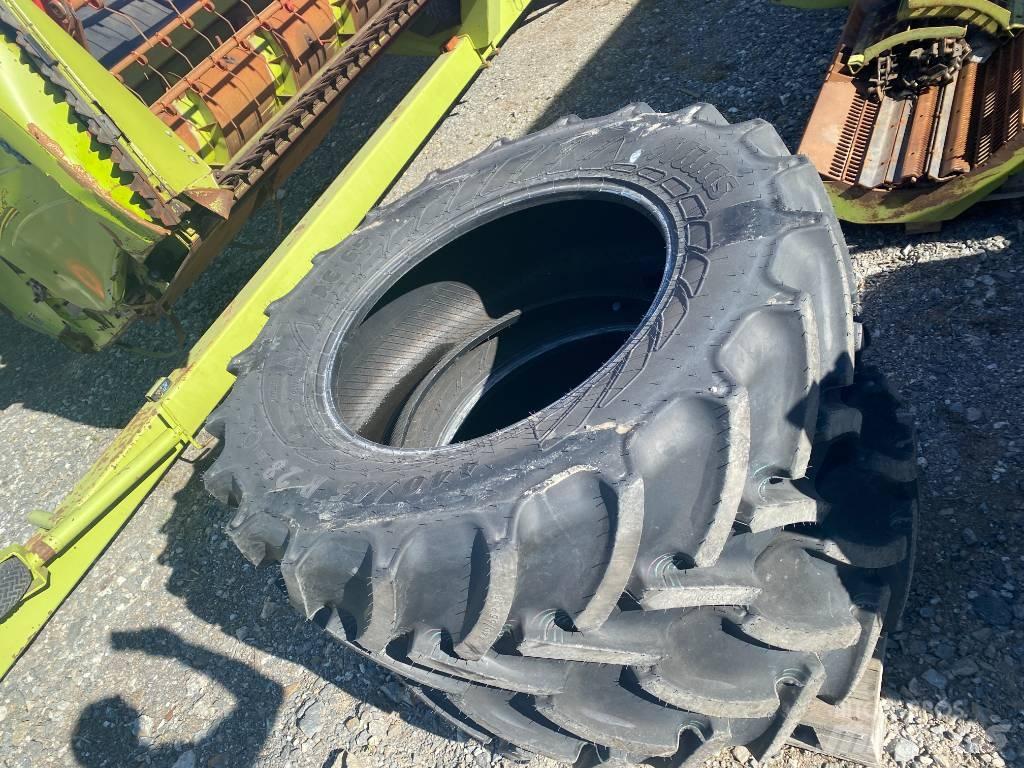 Mitas 440/65 R 28 Hjul, Dæk og Fælge