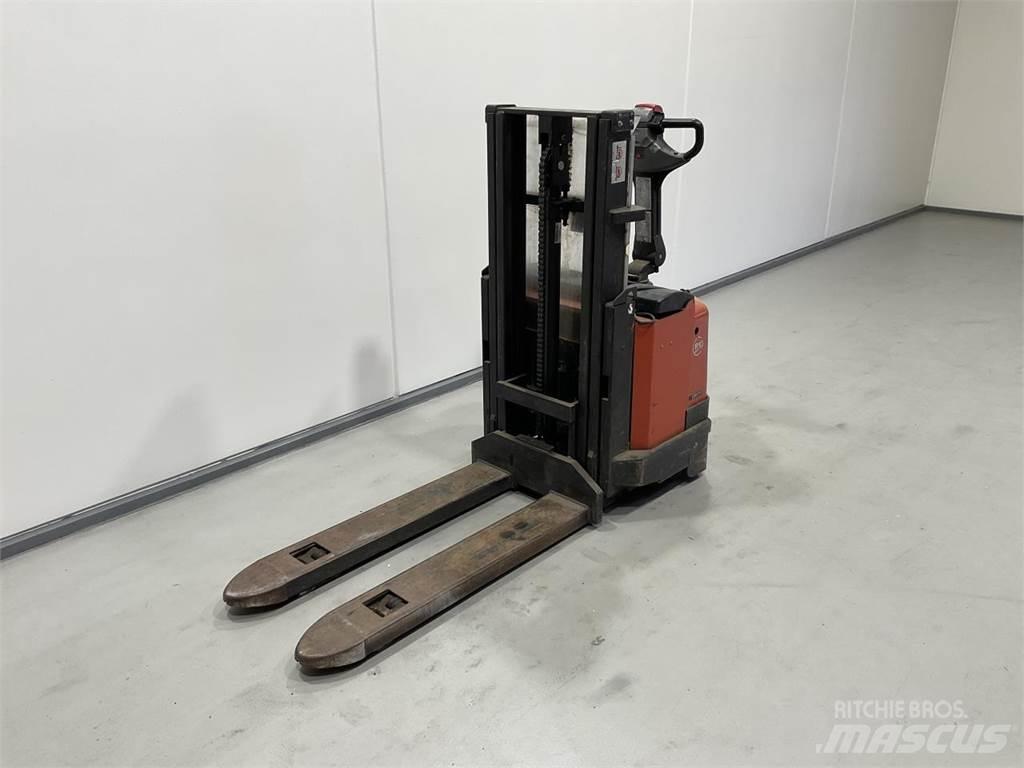 BT S16D Selvkørende stablere