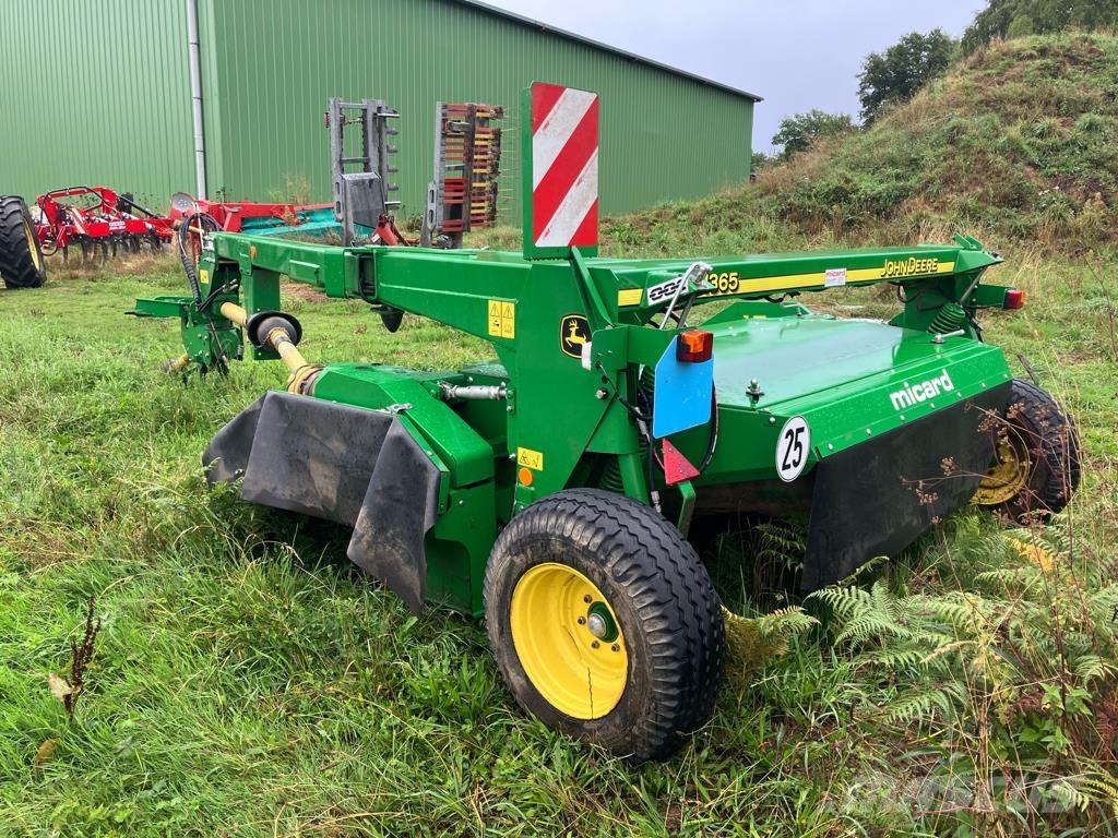 John Deere 1365 Monterede og efterspændte slåmaskiner