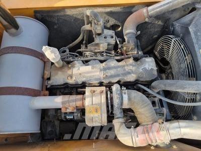 Hyundai Robex 220 LC Gravemaskiner på larvebånd