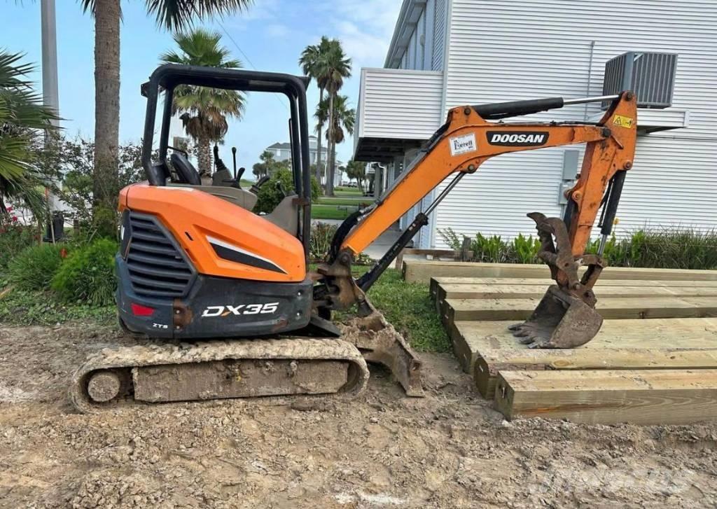 Doosan DX 35 Minigravemaskiner