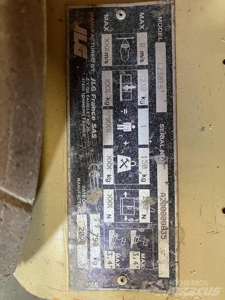 JLG 1230 ES Søjlelifte