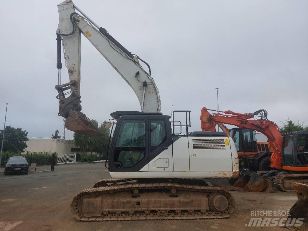 CASE CX 210 D Gravemaskiner på larvebånd