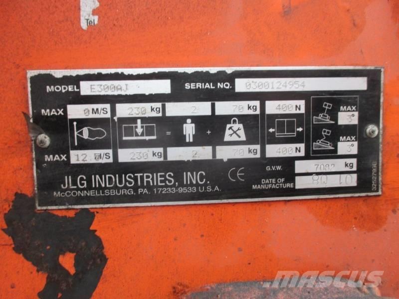 JLG E 300 AJ Bomlifte med knækarm