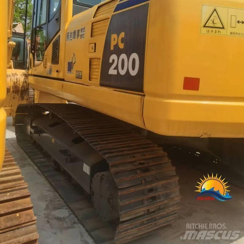 Komatsu PC 200-8 Gravemaskiner på larvebånd