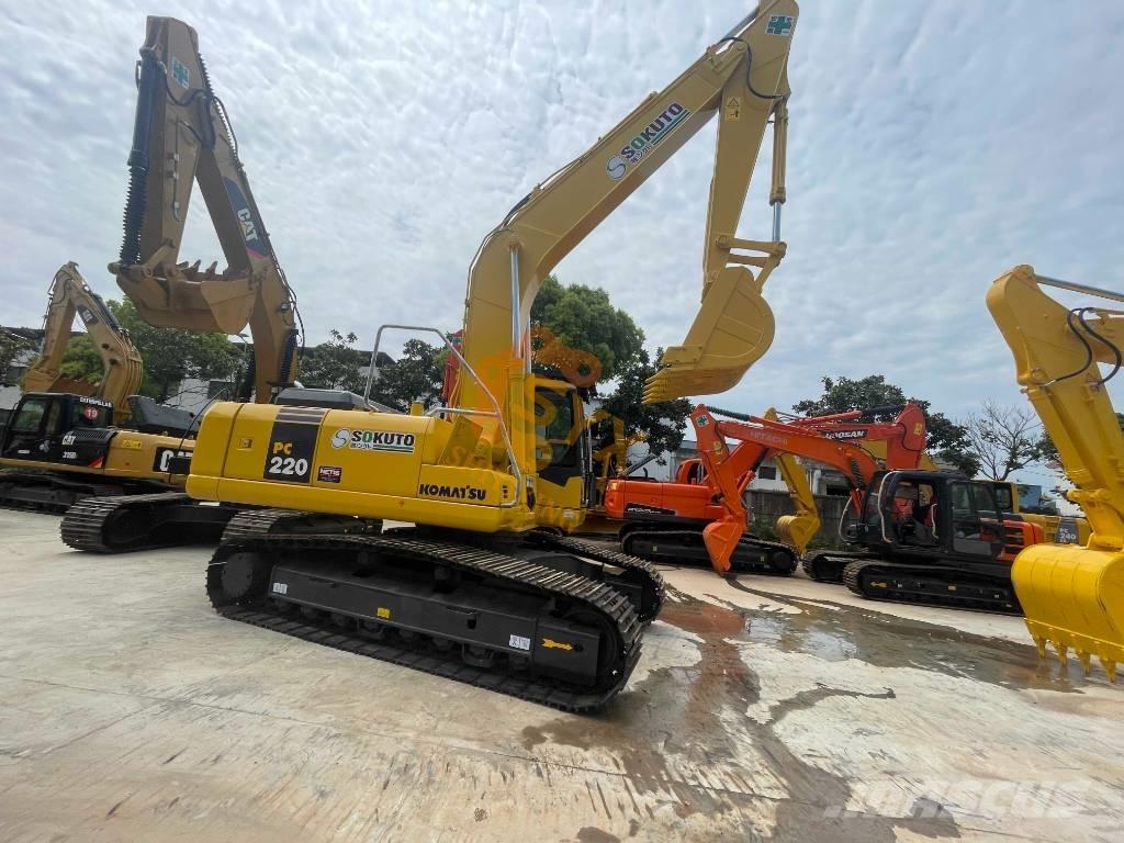 Komatsu PC 220-7 Gravemaskiner på larvebånd