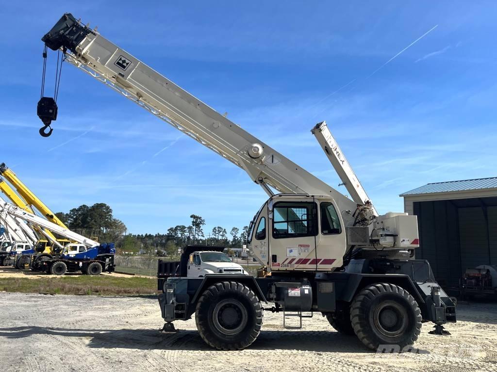 Terex RT 230-1 Kraner til hårdt terræn