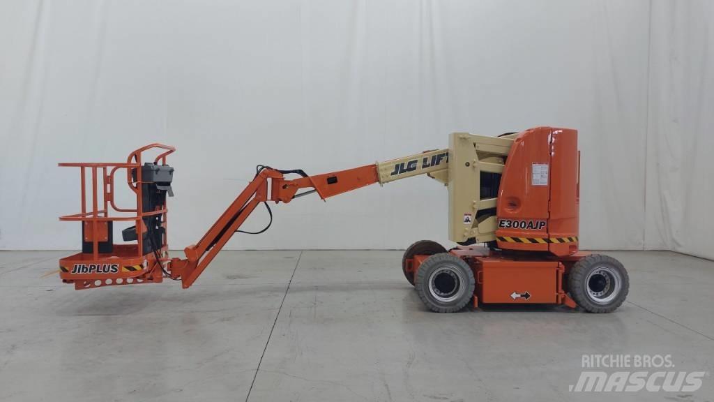 JLG E300AJP Bomlifte med knækarm