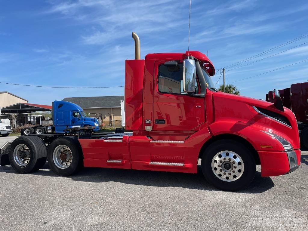 Volvo VNL64T300 Trækkere