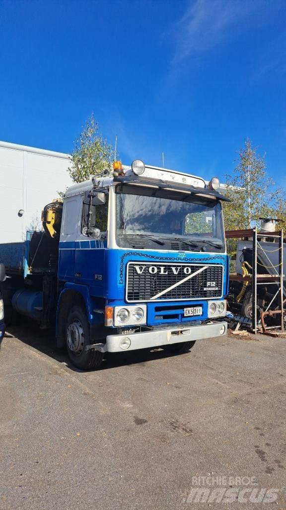 Volvo F 12 Lastbil med kran