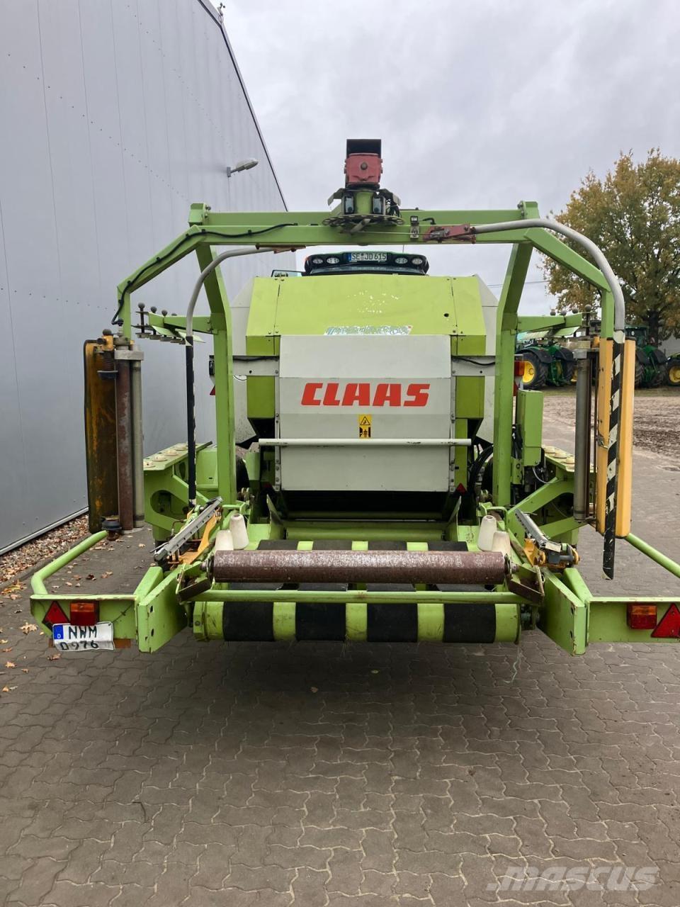 CLAAS Rollant 255 Rundballe-pressere
