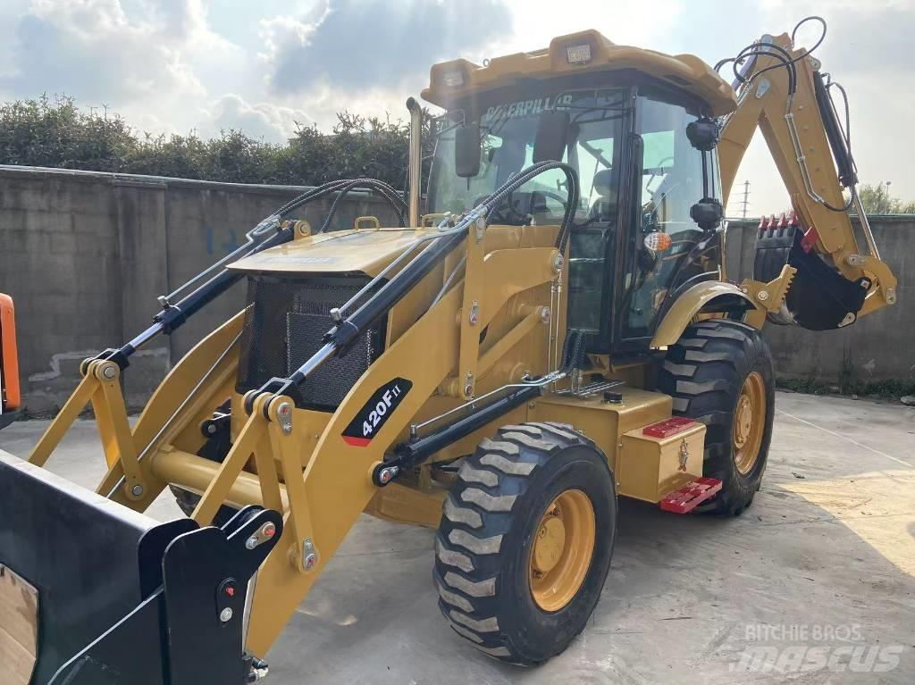 CAT 420 F2 Rendegravere