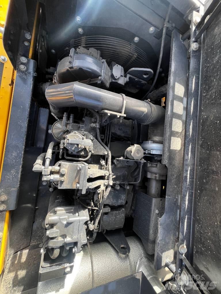 Komatsu PC 450-8 Gravemaskiner på larvebånd