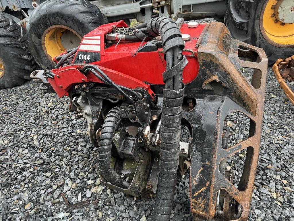 Komatsu C 144 Afgreningsmaskine