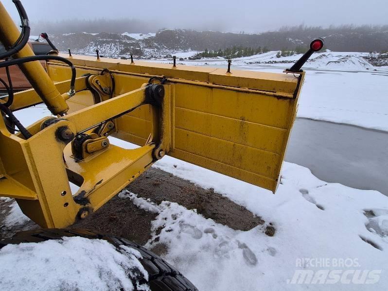 CAT 120 ADW Vejhøvle / Gradere