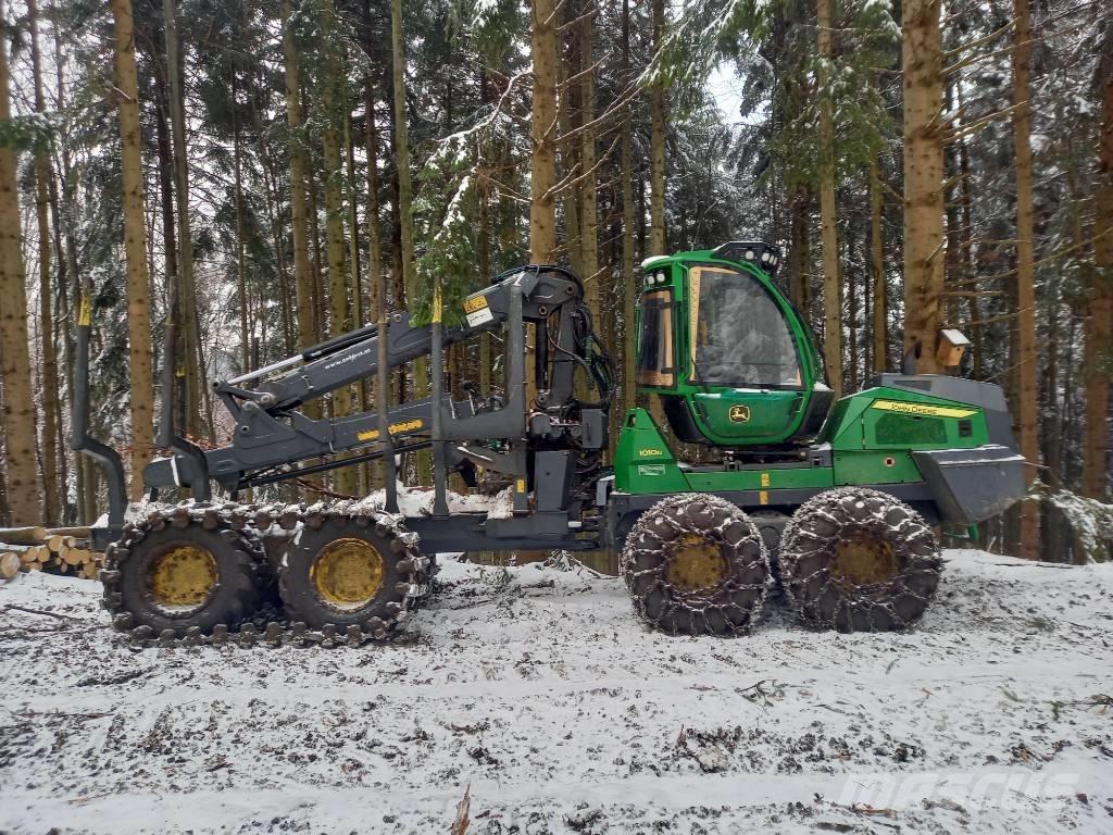 John Deere 1010 G Udkørselsmaskiner
